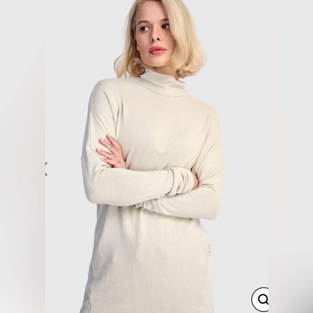 Alembika Soft Knit Turtleneck